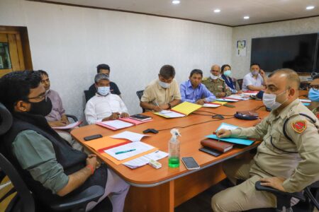 DC Leh chairs District Road Safety Committee meeting￼